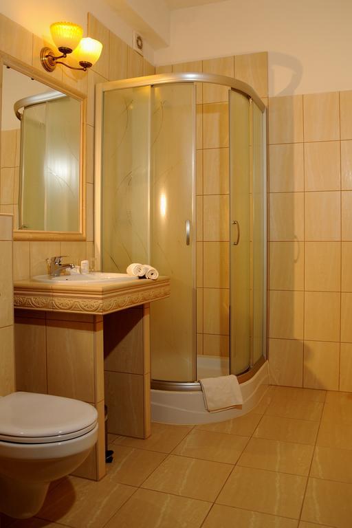 Folwark Stara Winiarnia Hotel Mszana Dolna Cameră foto