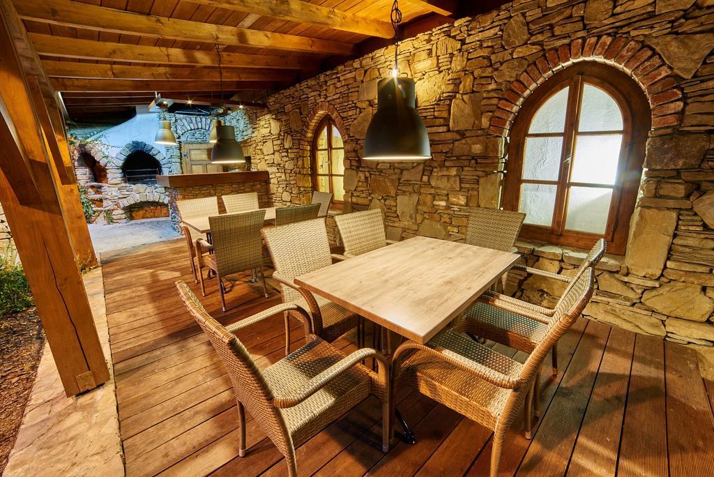 Folwark Stara Winiarnia Hotel Mszana Dolna Exterior foto